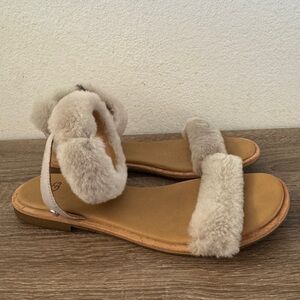 UGG Fluff Springs Sandal, Size 8